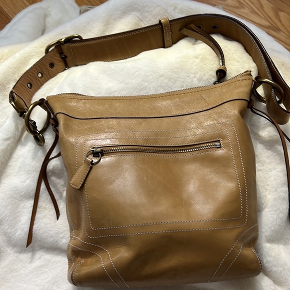 Coach bag, brand new condition, tan. Beautiful bag! - Picture 2 of 6
